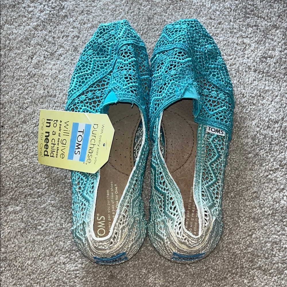Toms Blue Lace Flats - Picture 2 of 4